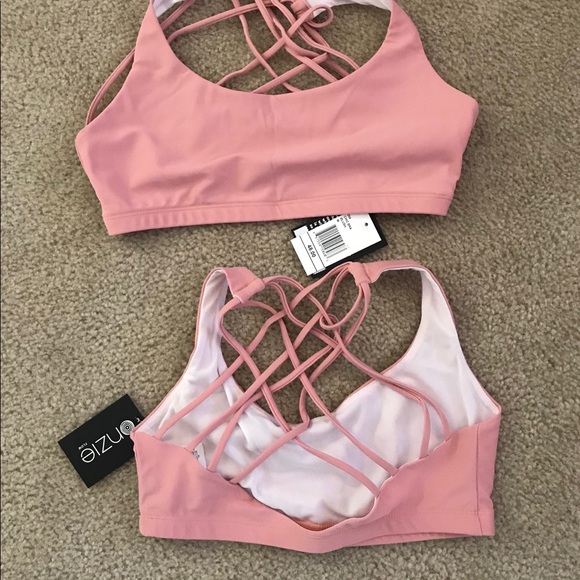 Sports bras (2) - Picture 2 of 3